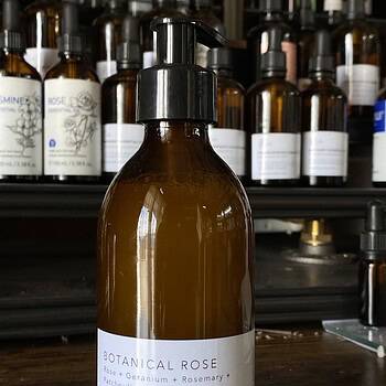 Botanical Rose / Radiance 3 in 1 Soap - 250ml
